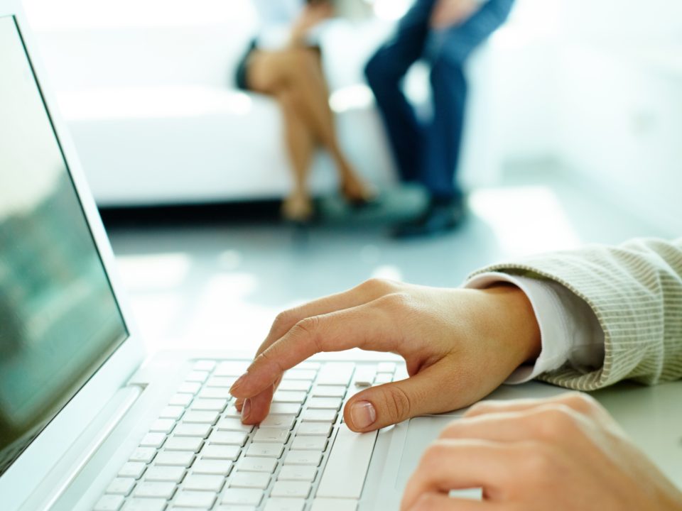 Writing thank you email